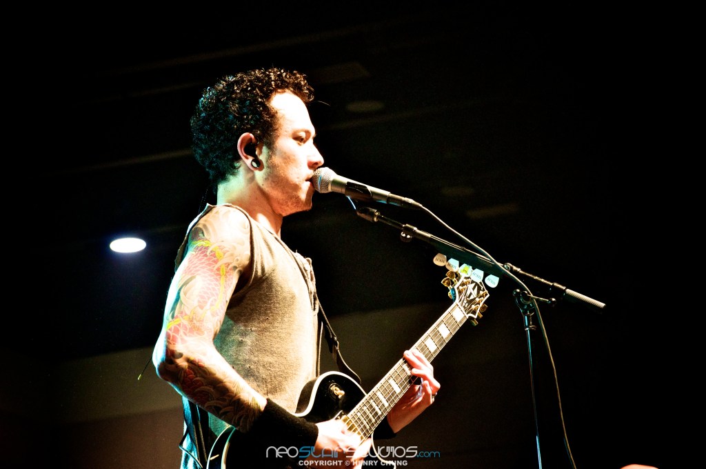 Trivium 003 © 2012 Henry Chung