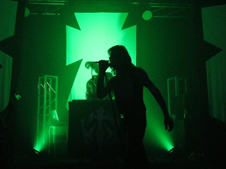 TKK-Gin Mill ©Steve Topp 2016 07