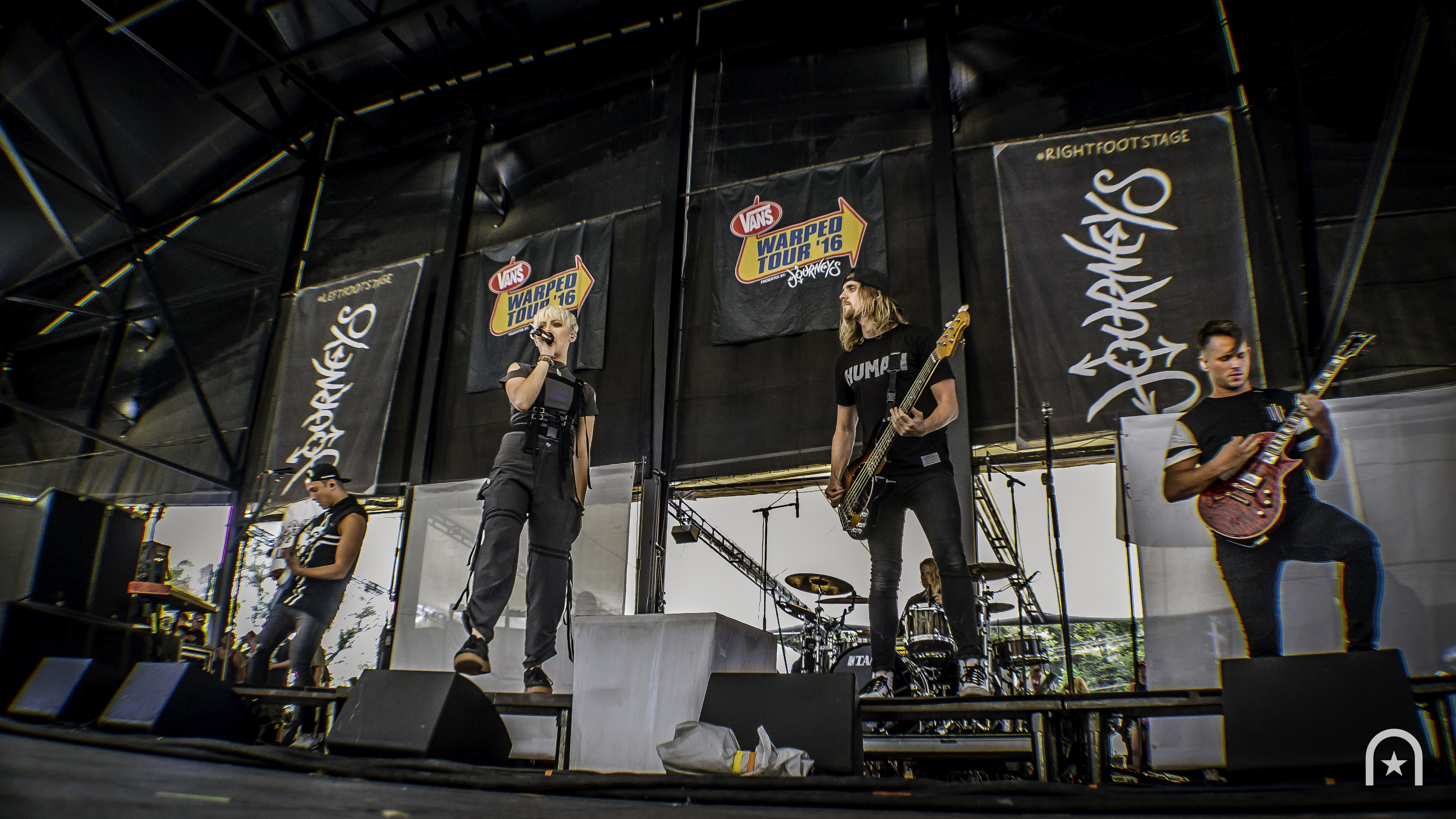 tonight-alive-warped-tour-2016-henry-chung-05