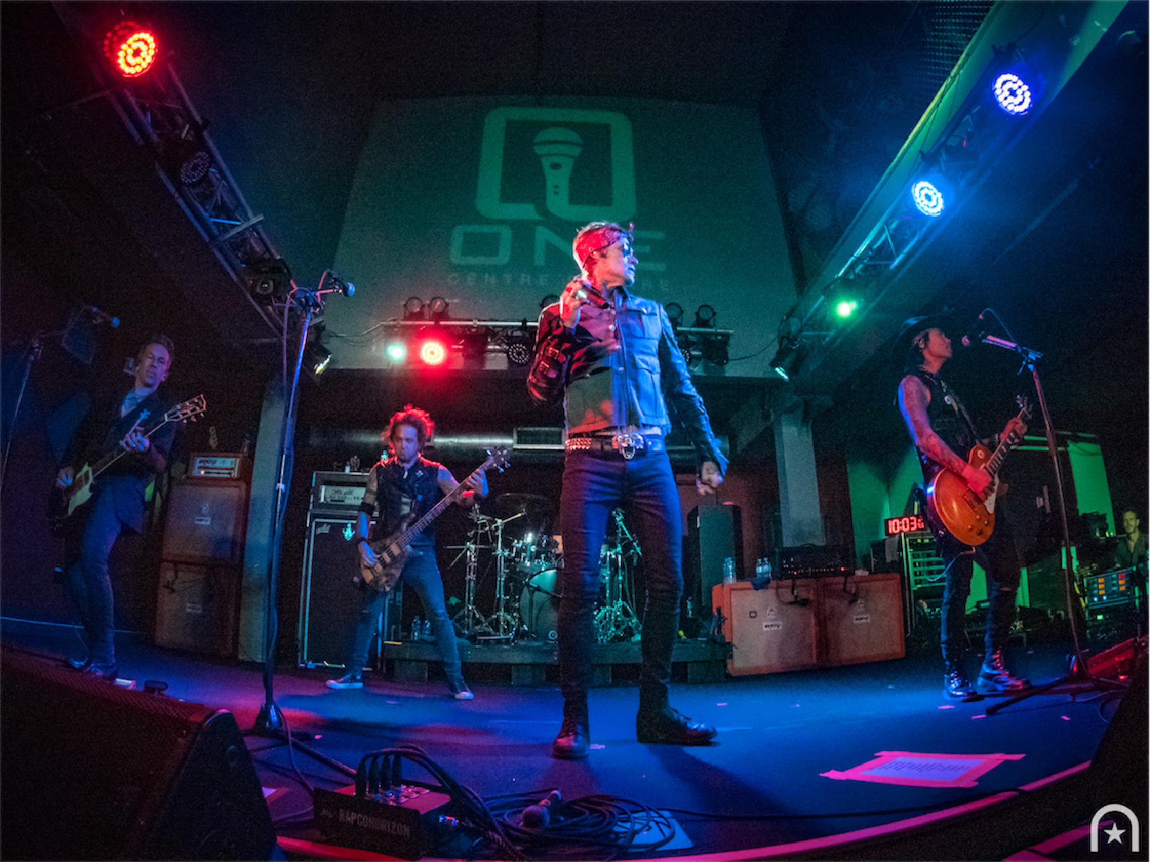 Buckcherry_OneCentreSquare_-_Easton-PA_©Henry_Chung 02